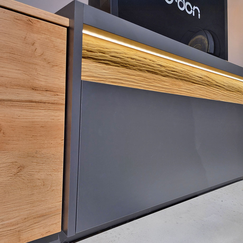 Die Hausmarke Wohnwand Light Line 10