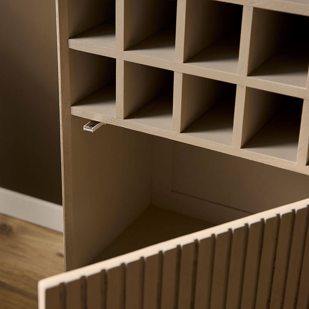 Erste Liebe Collection Weinschrank Maison